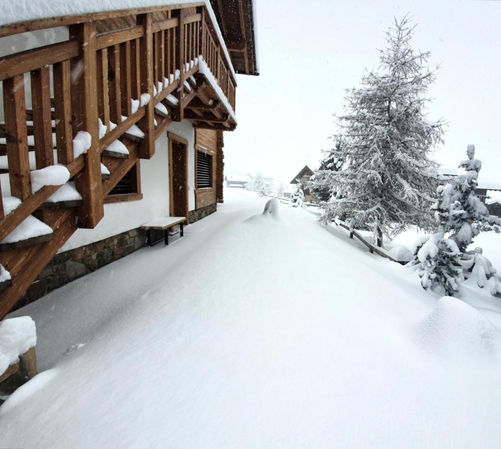 Nix & Nivis Chalet Livigno Exterior photo